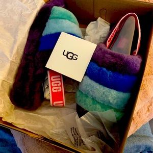 UGG FLUFF YEAH SLIDES !